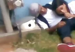 C'est censé être un videos de sex gratuit gang bang!