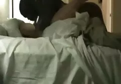 La Rousse caressait son mamelon avec sa langue et Cooney xxxl sexe gratuit se masturbait dans la salle de bain.