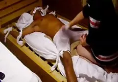 La sex bruneta blonde n'est pas poli.