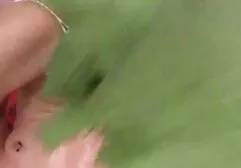 La brune mince est videos sexy streaming bien sur le pénis du voisin.