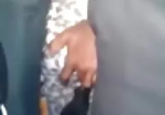 Cette sex film long hd fille qui vomit une fontaine