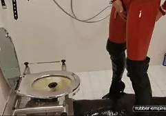 L'entraîneur de gym a dessiné la maman et son petit filme sexy 2018 ami pleins de gros chapeaux.