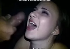 La blonde simple accepte anime film sexy de faire un saut périlleux au lit avec un ami