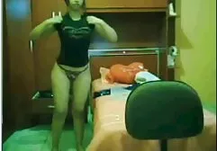 Brillant xxx sex sauvage les deux trous avec pénis