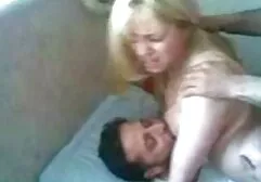 Brandy adulte aime la bande avec de bonnes et Vagin film sex xxx hd masturbation sur deux oreillers avec des fleurs