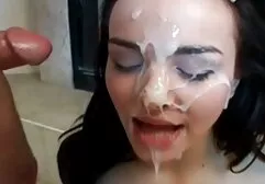 Une strip-teaseuse adulte convainc une fille de 18 ans de laisser son sexi 18 film petit ami la baiser.