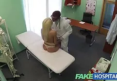 Vieilles femmes au foyer ruiner hahal avec une gorge film sexy femme fellation et avaler le sperme